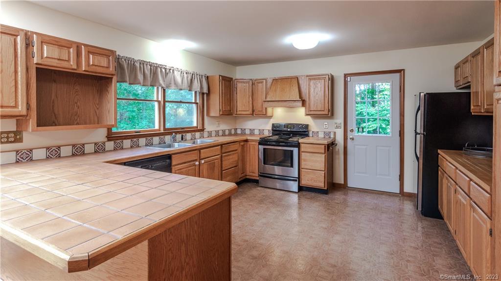 42 S Road Kent, CT 06757 - Photo 6 of 22