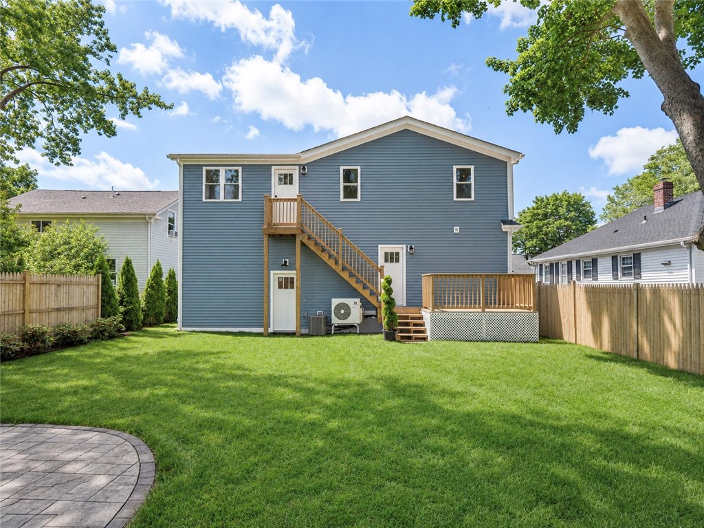 31 Prescott Hall Road Newport, RI 02840 - Photo 5 of 45