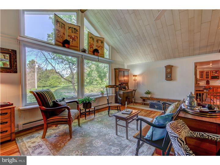 588 East Avondale Road Avondale, PA 19311 - Photo 6 of 25 View