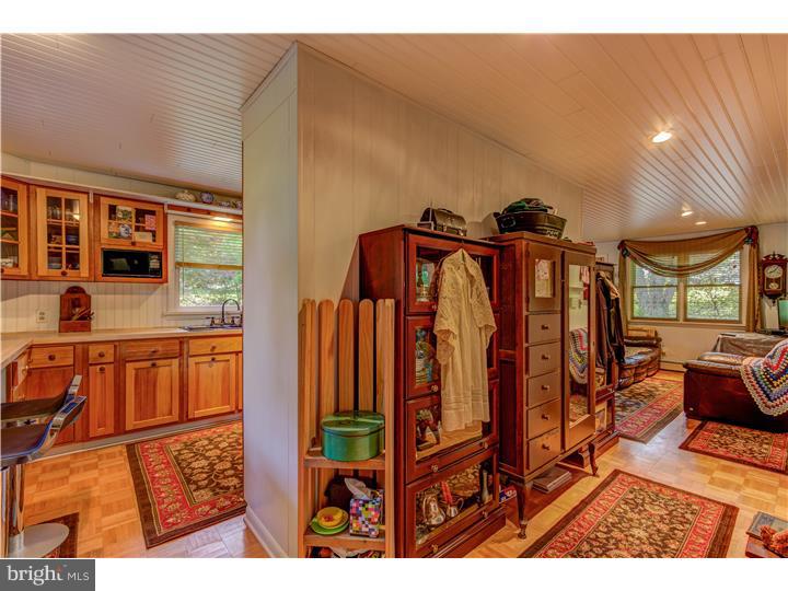 588 East Avondale Road Avondale, PA 19311 - Photo 10 of 25 Foyer