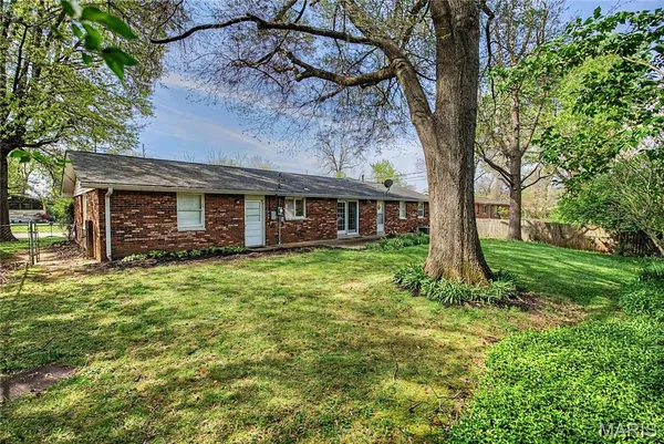 $258,900 | 2560 Meadow Lane, Cape Girardeau, MO 63701
