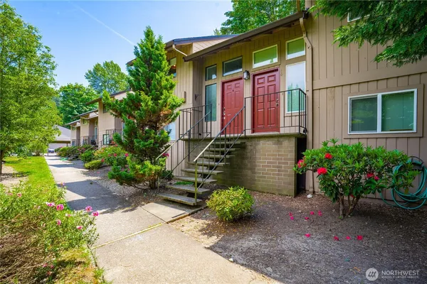 $300,000 | 8521 South 259th Street, Unit B15, Kent, WA 98030
