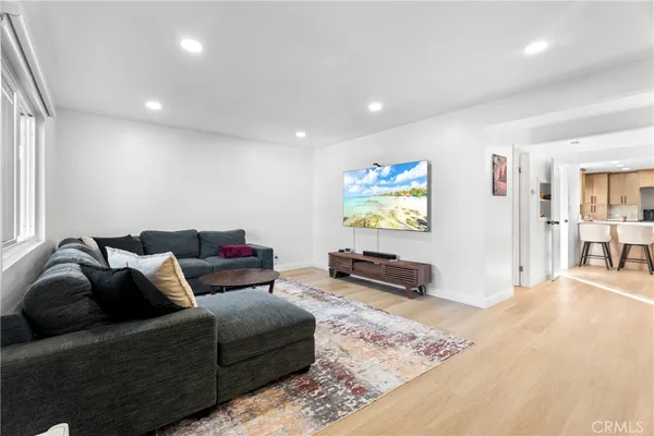 $799,995 | 4956 Pearce Drive, Huntington Beach, CA 92649