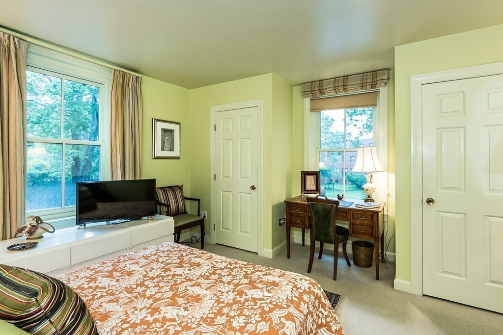 876 Beacon Street, Unit 3 Newton, MA 02459 - Photo 8 of 12