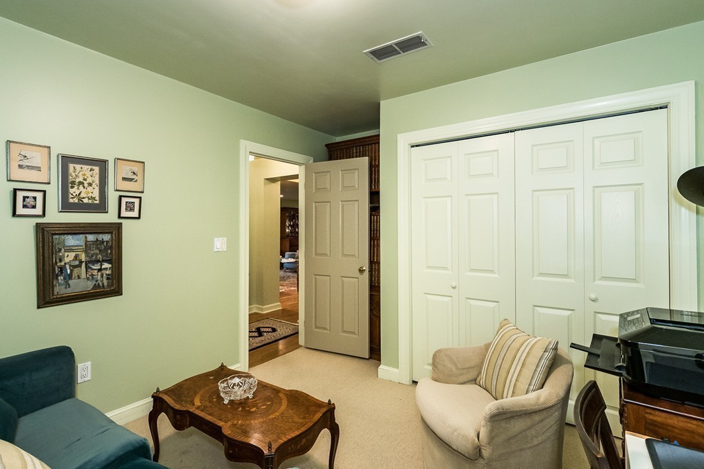 876 Beacon Street, Unit 3 Newton, MA 02459 - Photo 9 of 12