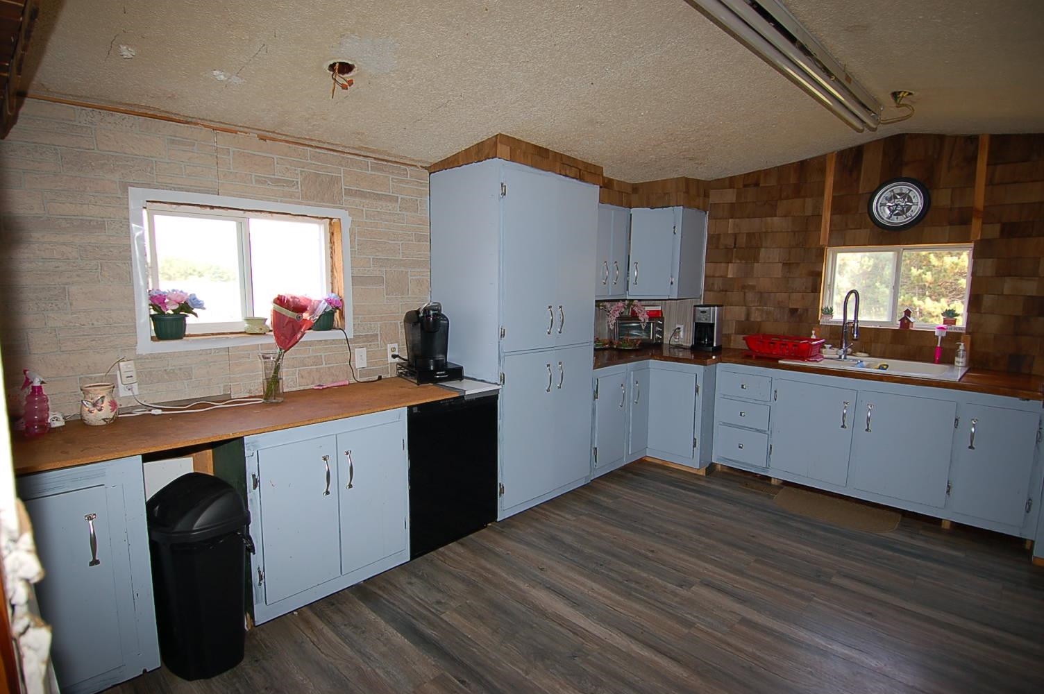 11669 North 5 1/2 Road Buckley, MI 49620 - Photo 2 of 33 1915981-1.JPG