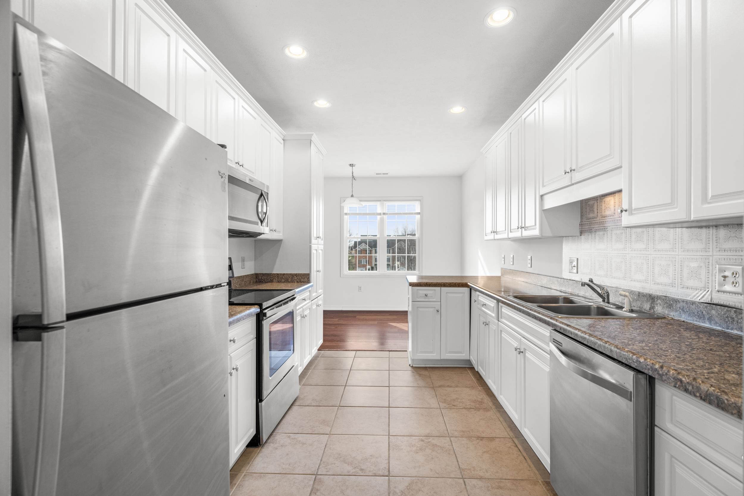 2911 Diamond Spring Lane Harrisonburg, VA 22801 - Photo 8 of 43