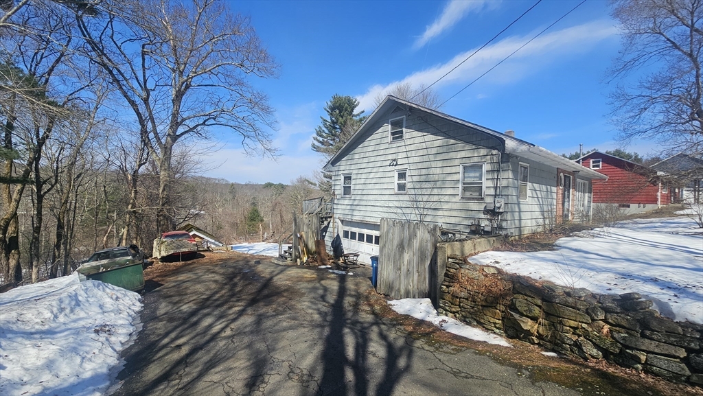 84 Stafford Holland Road Wales, MA 01081 - Photo 6 of 10