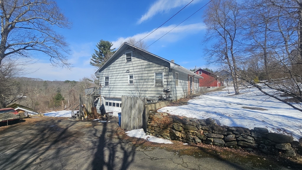 84 Stafford Holland Road Wales, MA 01081 - Photo 7 of 10