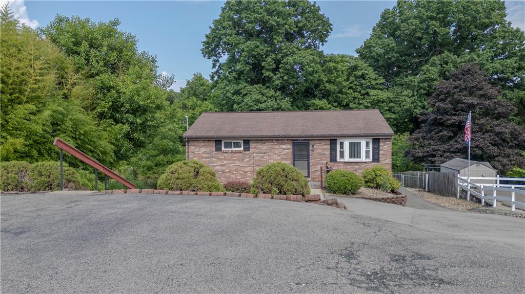 327 Beech Road Pittsburgh, PA 15239 - Photo 1 of 48