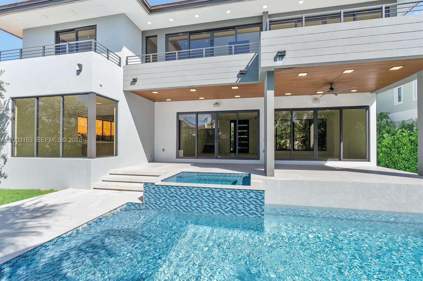 760 Woodcrest Road Key Biscayne, FL 33149 - Photo 3 of 43 Light and airy