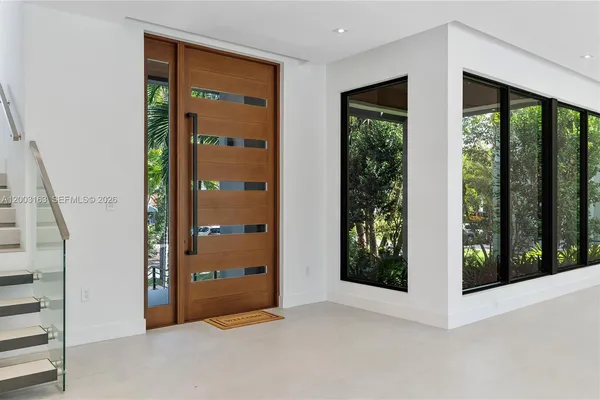 a view of an entryway