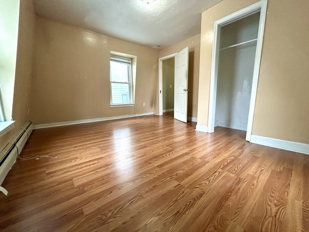 8 Wayne Street Worcester, MA 01603 - Photo 12 of 24 Gallery Image 12