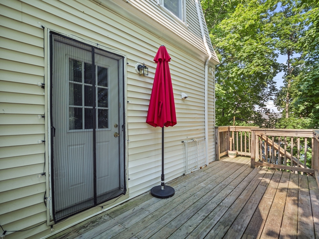8 Wayne Street Worcester, MA 01603 - Photo 21 of 24 Gallery Image 21