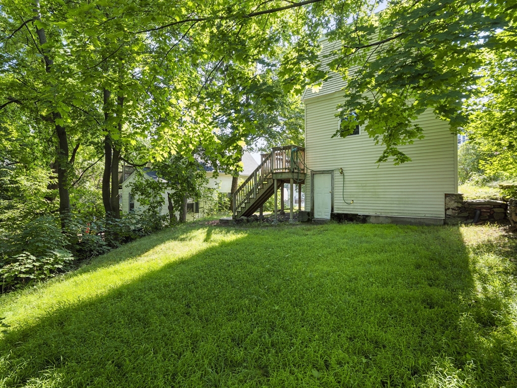 8 Wayne Street Worcester, MA 01603 - Photo 23 of 24 Gallery Image 23