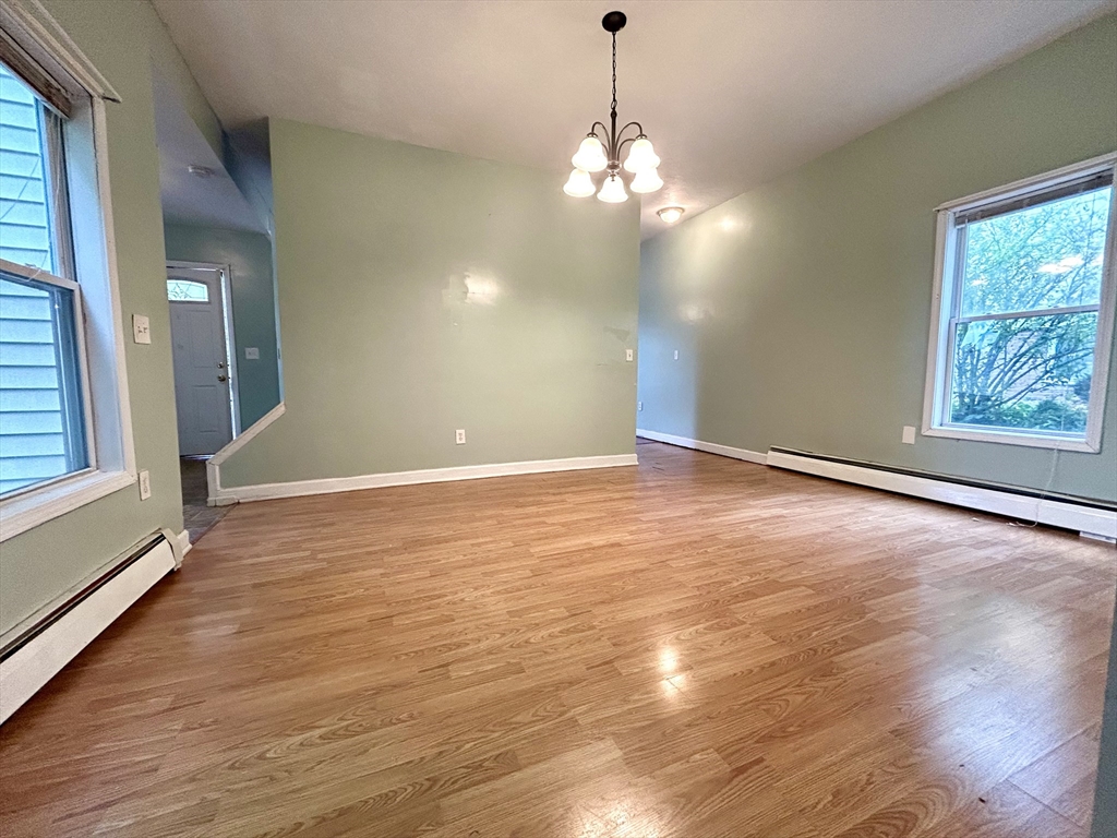 8 Wayne Street Worcester, MA 01603 - Photo 6 of 24 Gallery Image 6