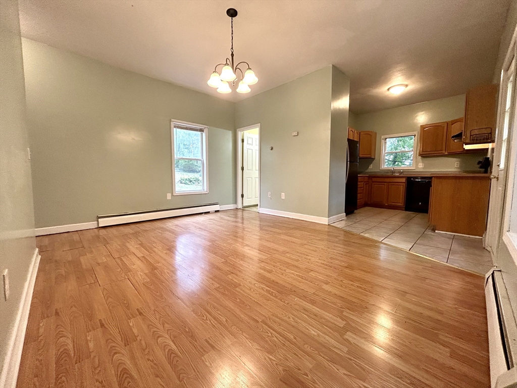 8 Wayne Street Worcester, MA 01603 - Photo 8 of 24 Gallery Image 8