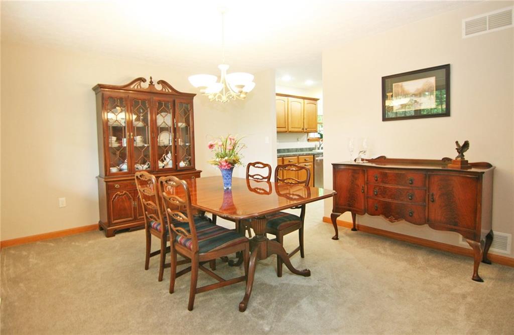 Imagine dinner parties or special occasion family dinners!