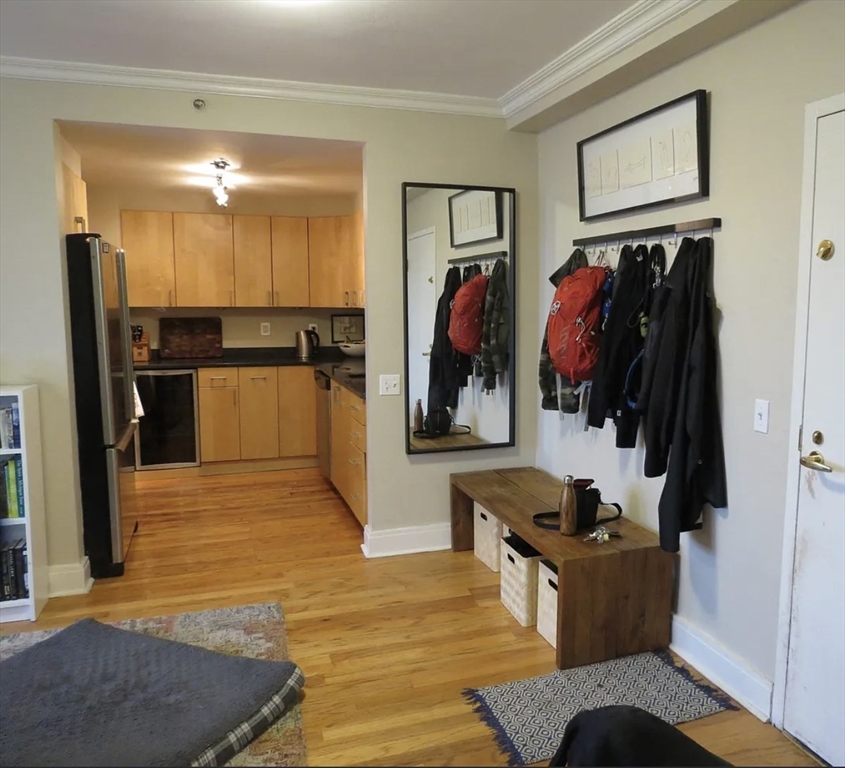 534 Beacon Street, Unit 406 Boston, MA 02215 - Photo 3 of 6