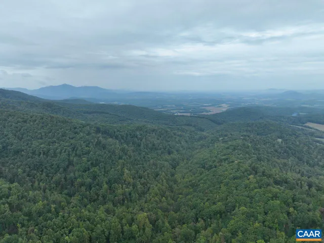 a view of an mountain