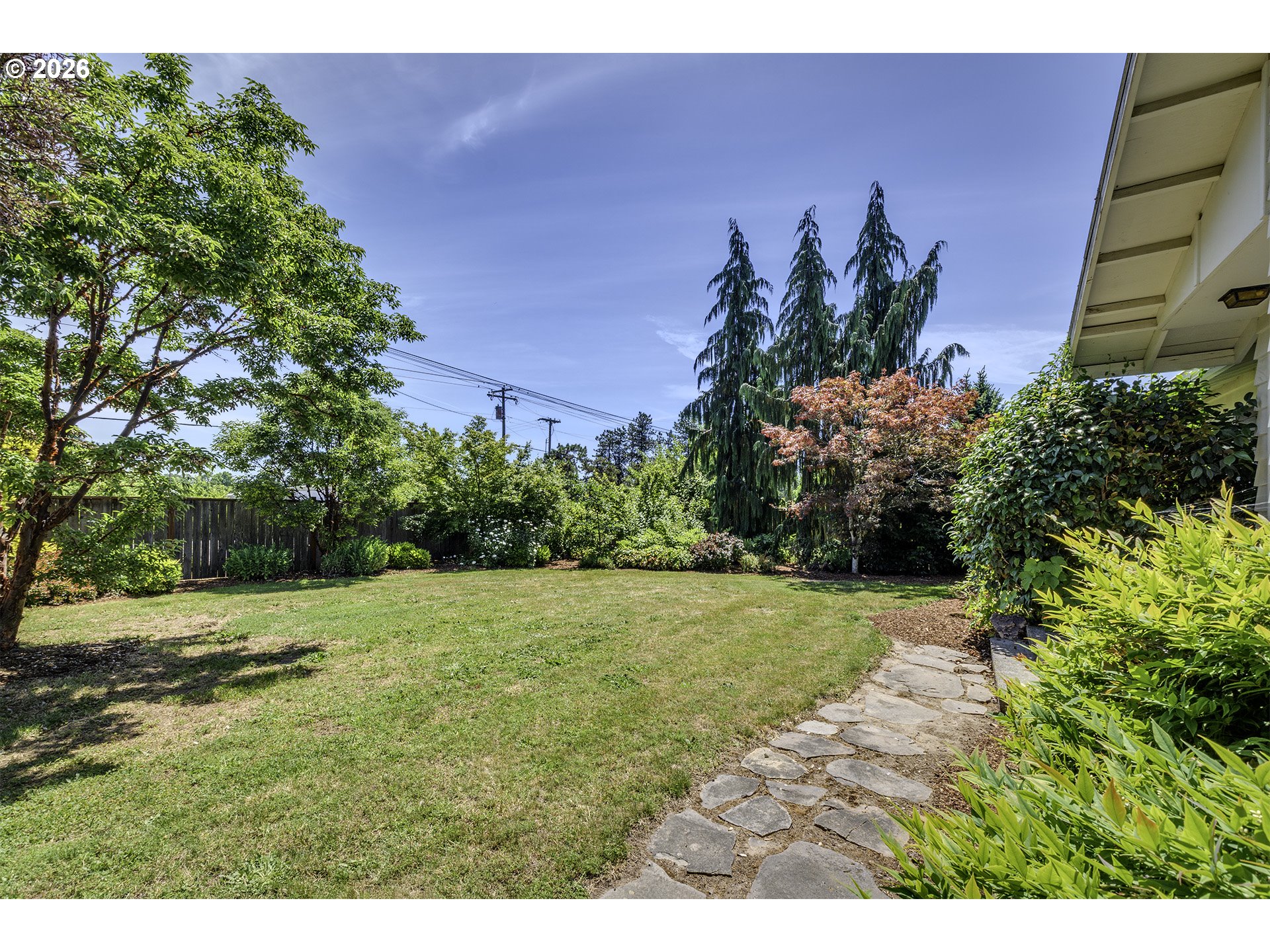 8415 Southwest River Road Hillsboro, OR 97123 - Photo 4 of 39 Gallery Image 4