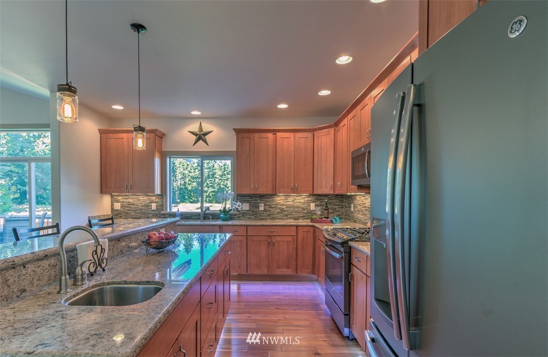 9020 Fox Ridge Lane Southeast Olympia, WA 98513 - Photo 14 of 23 Gallery Image 14