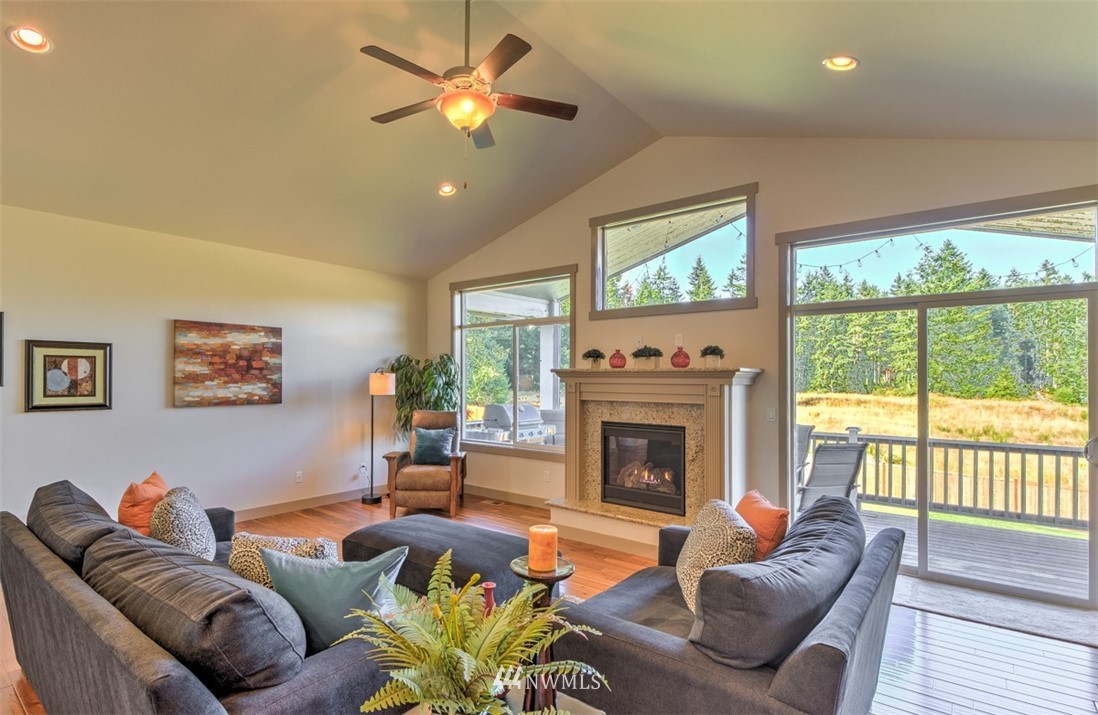 9020 Fox Ridge Lane Southeast Olympia, WA 98513 - Photo 8 of 23 Gallery Image 8