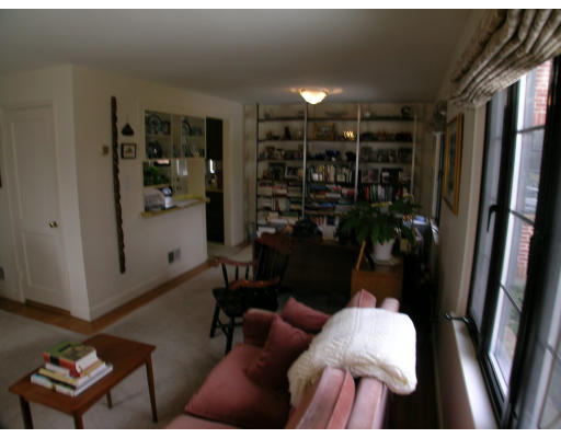 33 Pierce Road, Unit 71 Watertown, MA 02472 - Photo 4 of 7 Gallery Image 4