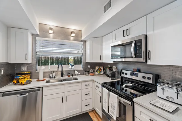 $6,000 | 50 Celestial Way, Unit 310, Juno Beach, FL 33408