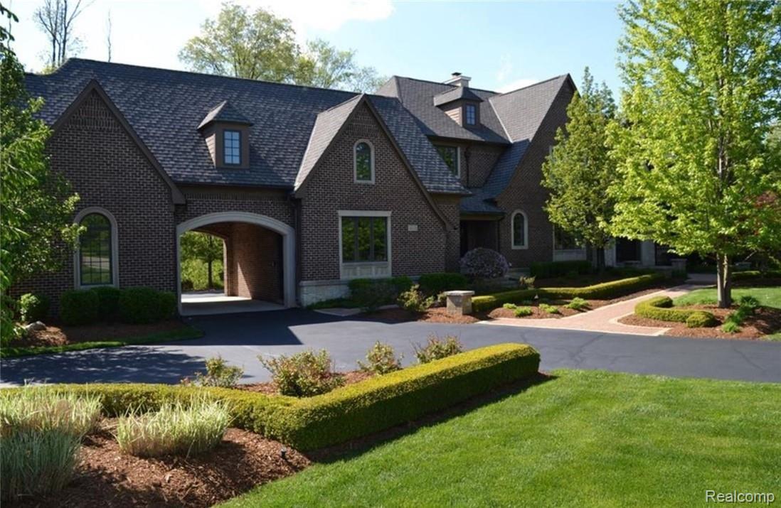 4676 Wind Ridge Court Rochester, MI 48306 - Photo 55 of 67 55 - Pt Cochere.JPG