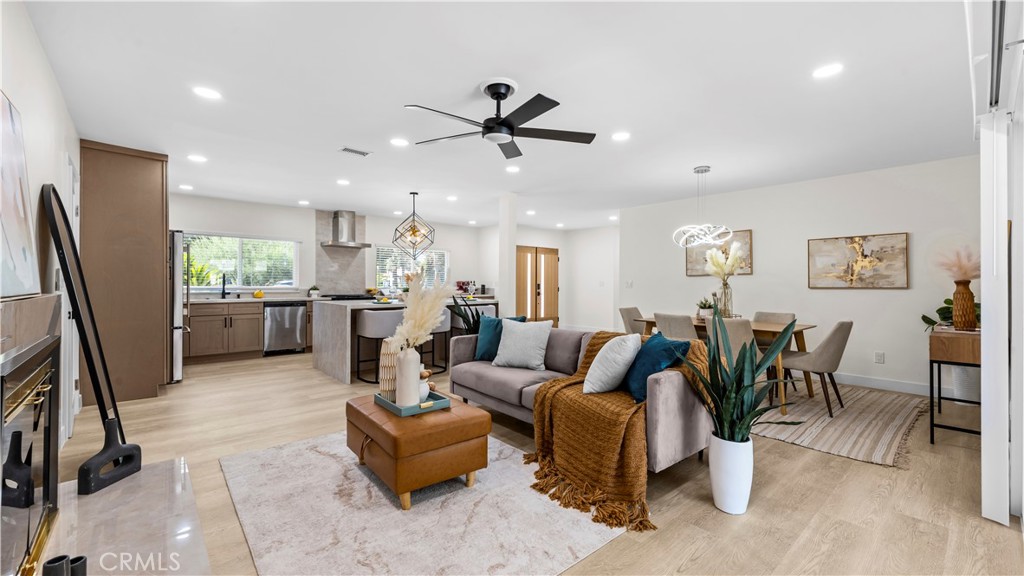 5737 Riverside Avenue Rialto, CA 92377 - Photo 6 of 45 Gallery Image 6