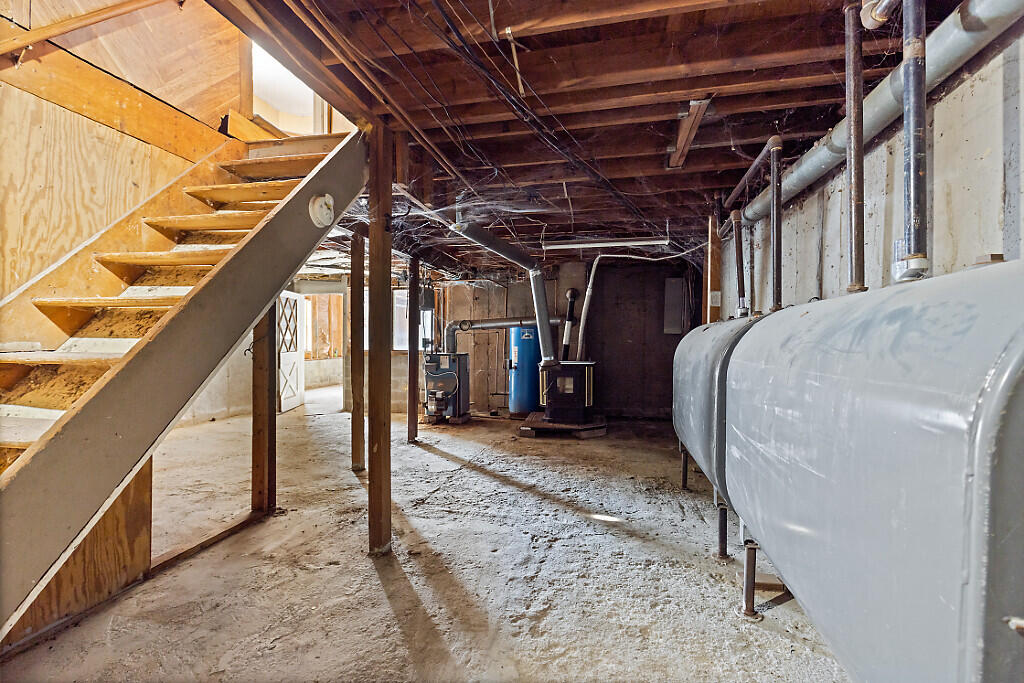 557 Preble Avenue Madison, ME 04950 - Photo 13 of 36 23_BP5A0105_DxO_mls