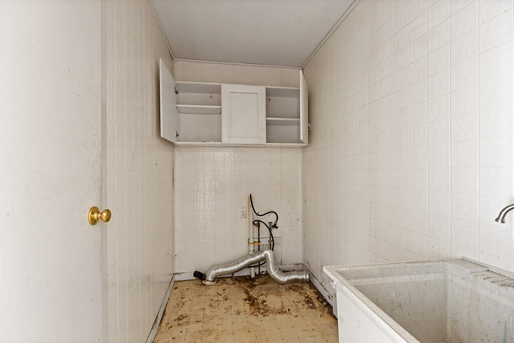 557 Preble Avenue Madison, ME 04950 - Photo 18 of 36 33_BP5A0075_DxO_mls