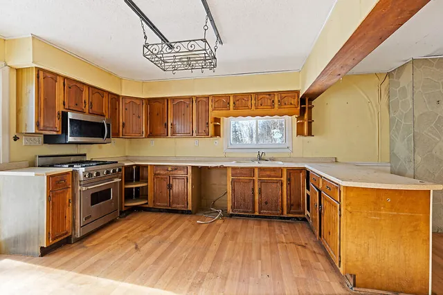 $160,000 | 557 Preble Avenue, Madison, ME 04950