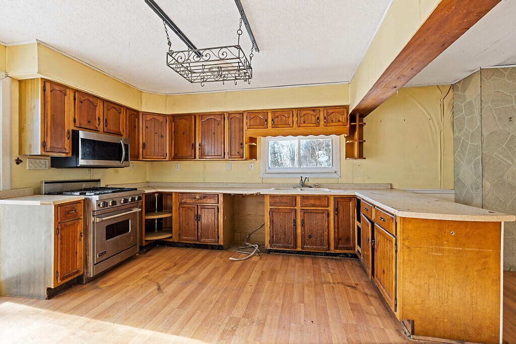 557 Preble Avenue Madison, ME 04950 - Photo 23 of 36 40_BP5A0054_DxO_mls