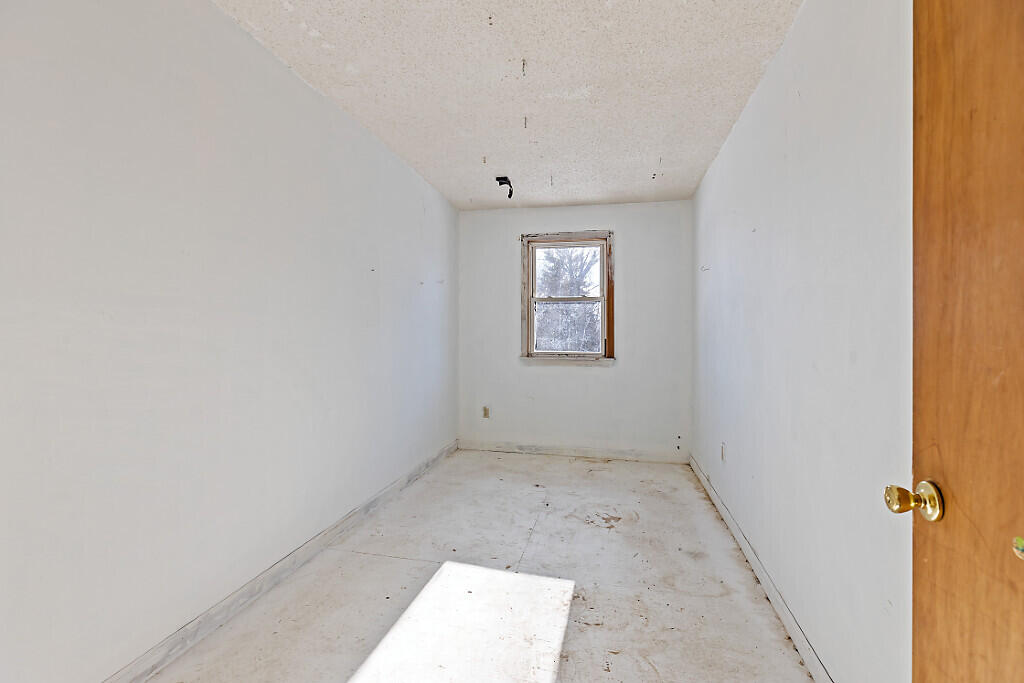 557 Preble Avenue Madison, ME 04950 - Photo 32 of 36 52_BP5A0018_DxO_mls