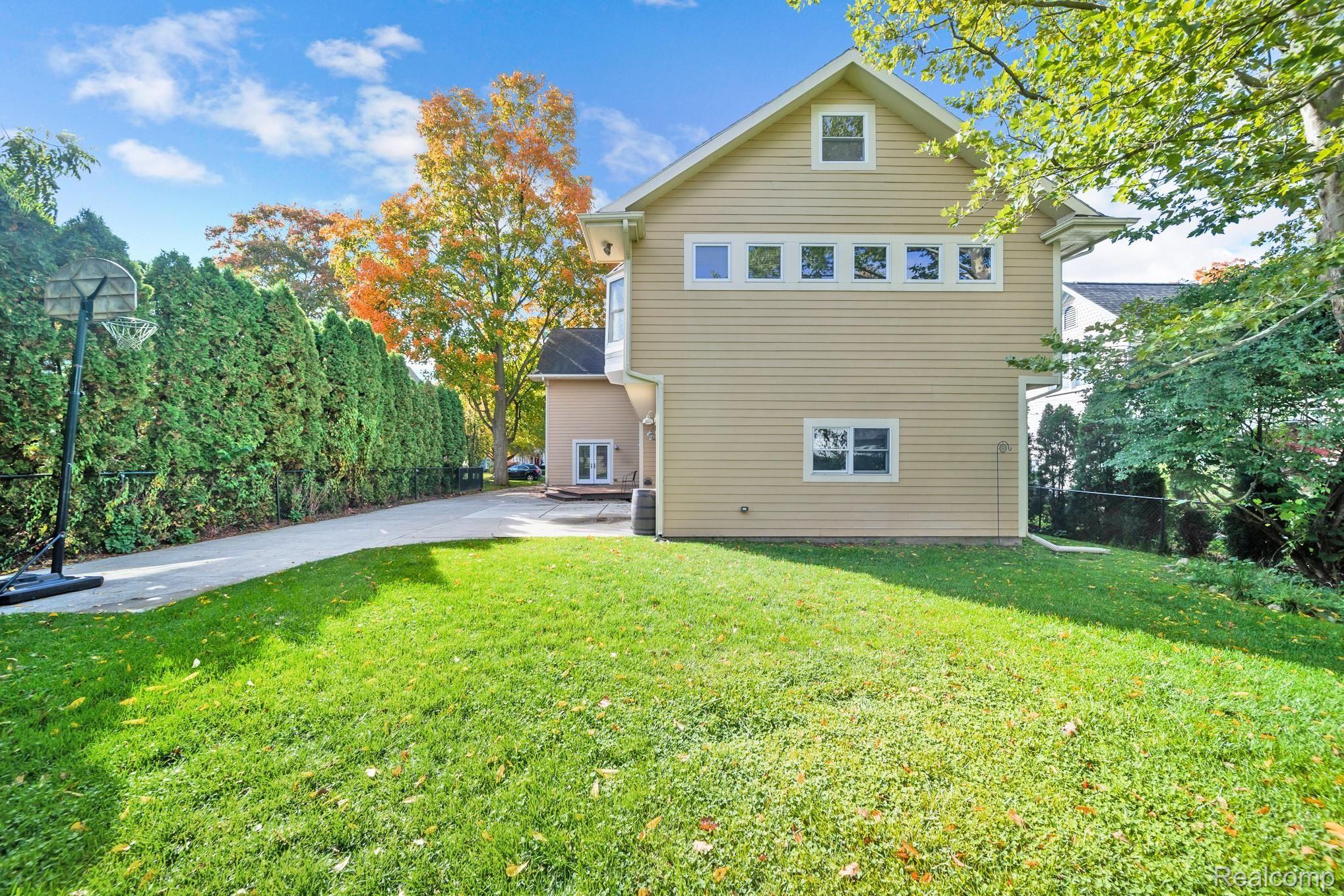 514 West 3rd Street Rochester, MI 48307 - Photo 45 of 45 45.jpg
