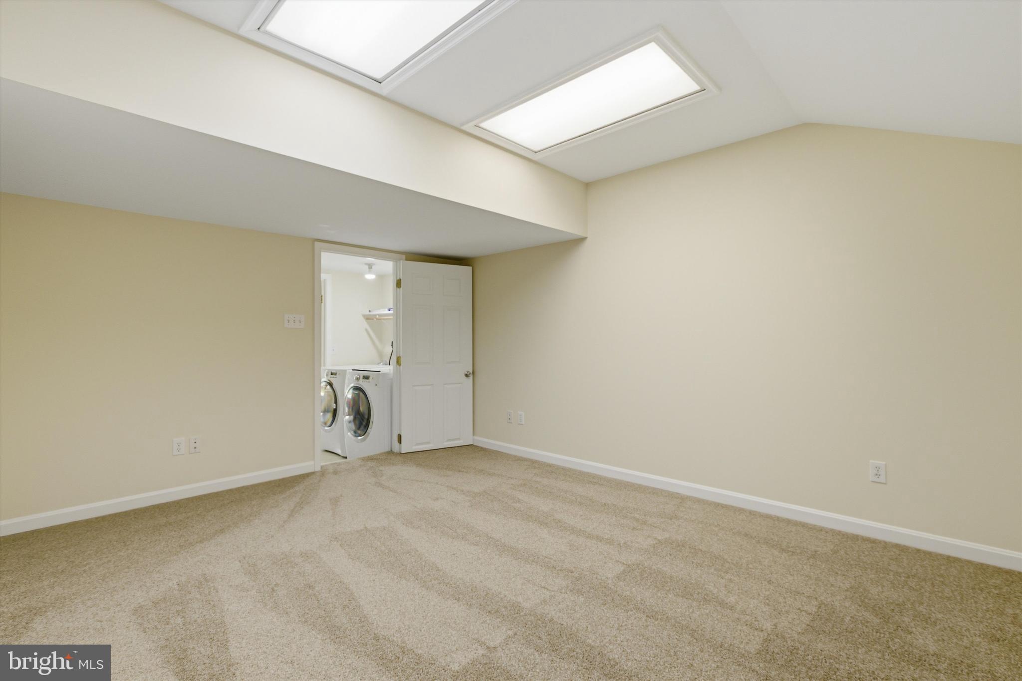 9530 Hallhurst Road Nottingham, MD 21236 - Photo 11 of 25