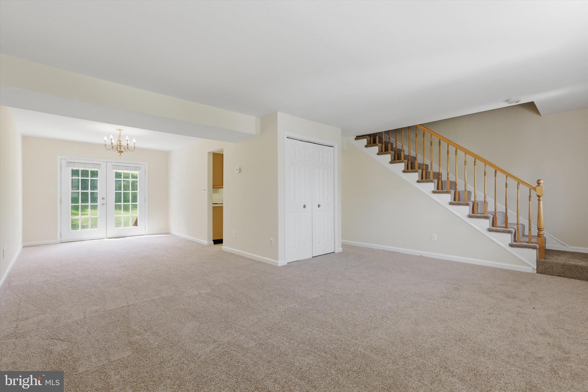 9530 Hallhurst Road Nottingham, MD 21236 - Photo 4 of 25