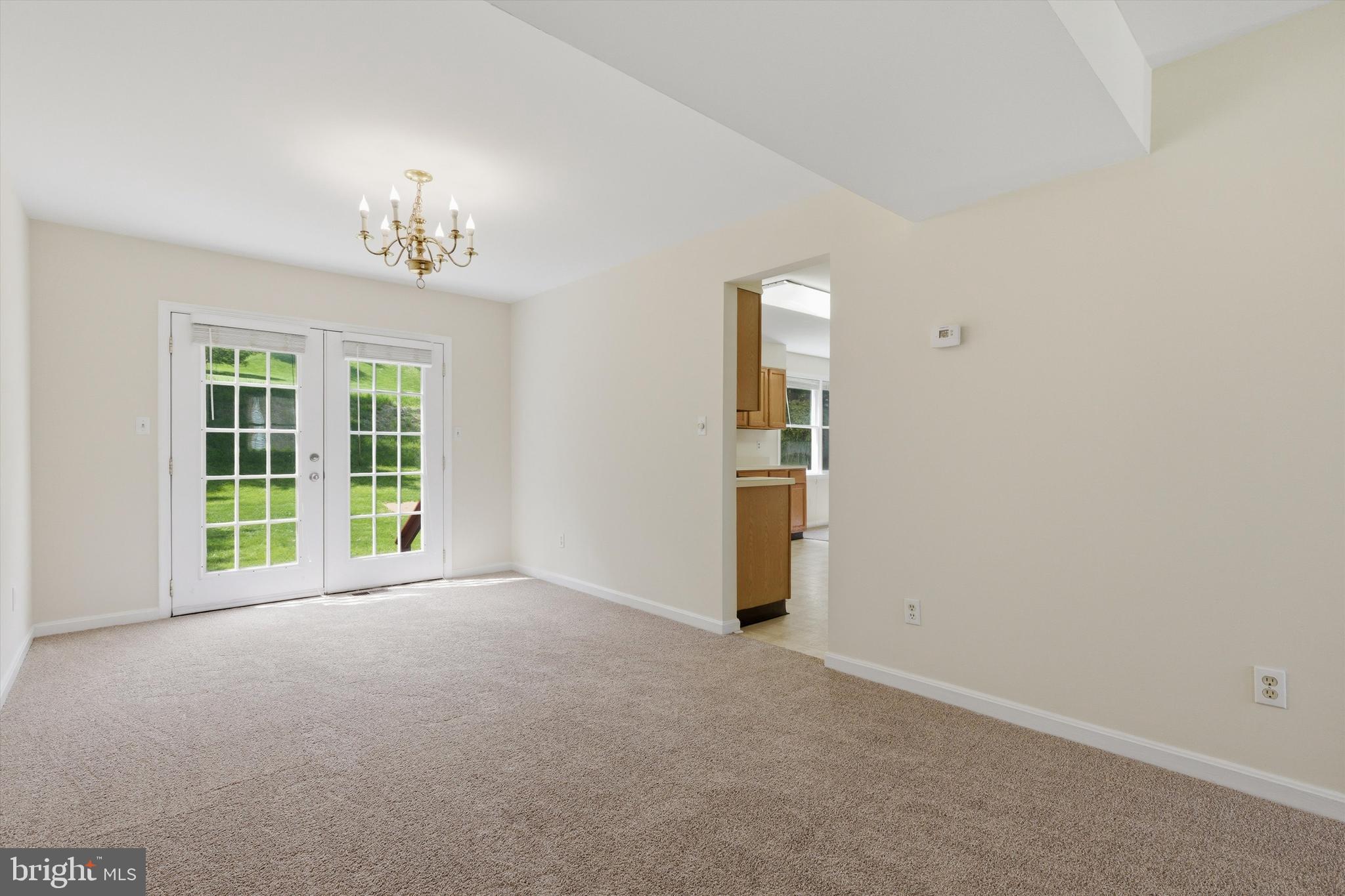 9530 Hallhurst Road Nottingham, MD 21236 - Photo 5 of 25