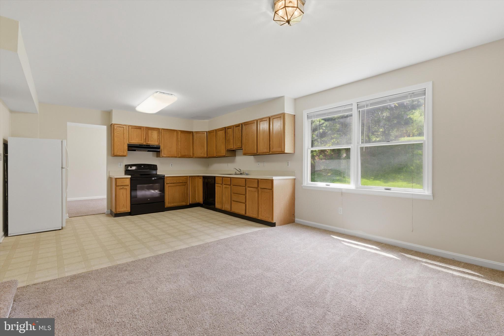 9530 Hallhurst Road Nottingham, MD 21236 - Photo 6 of 25