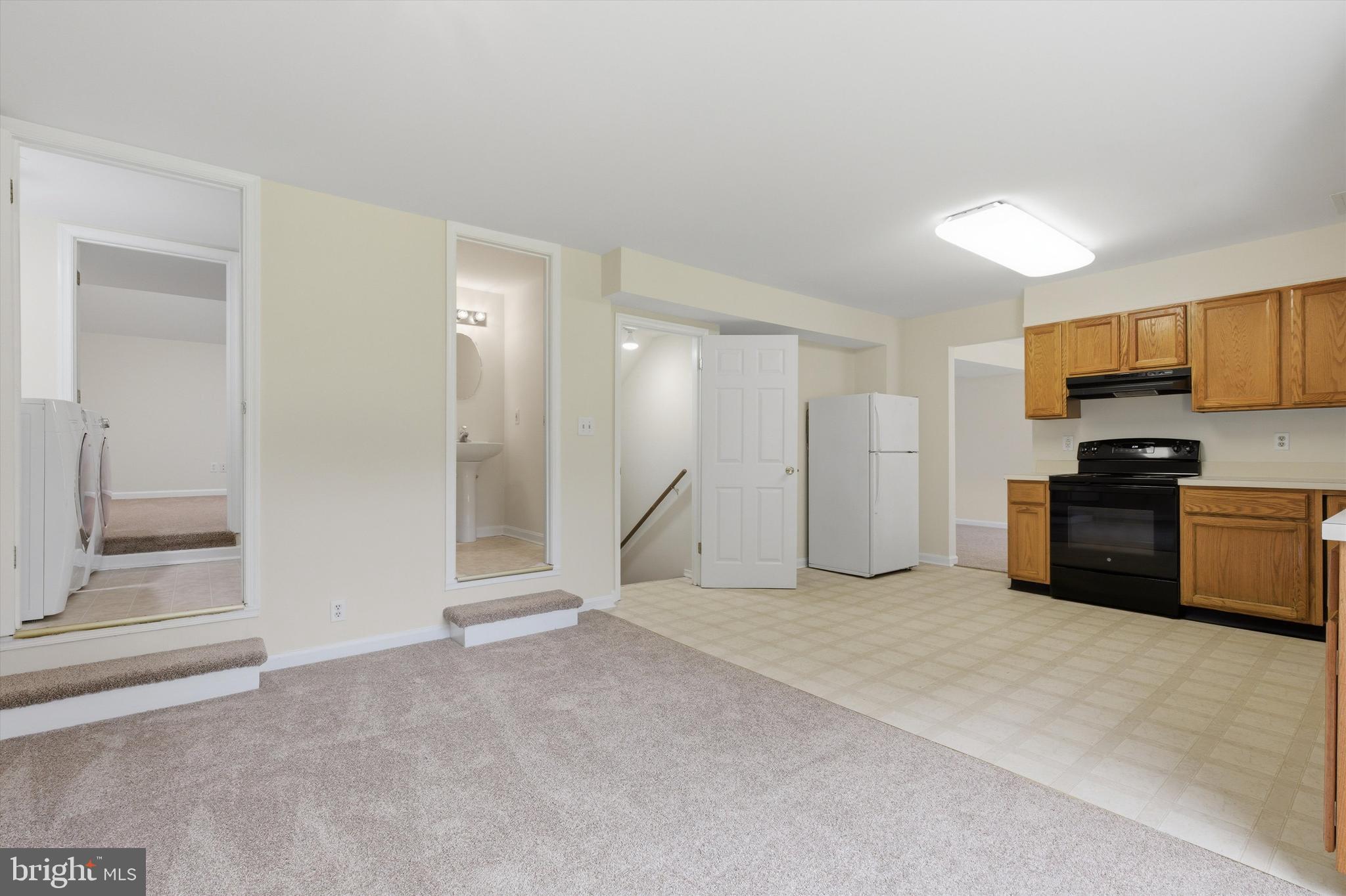 9530 Hallhurst Road Nottingham, MD 21236 - Photo 7 of 25