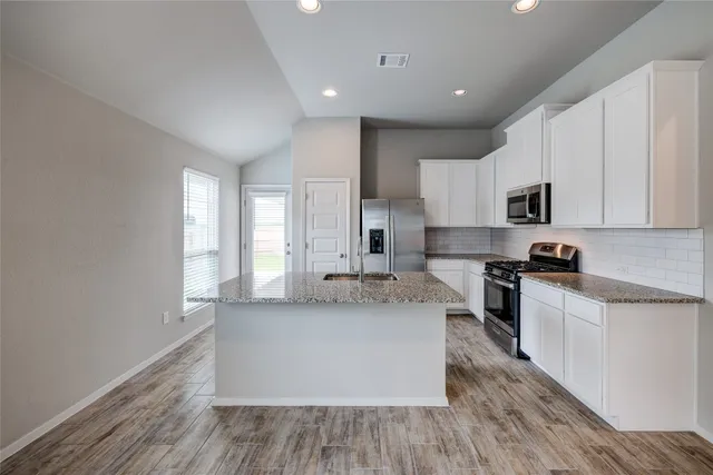 $2,000 | 120 Lyndon Drive, San Marcos, TX 78666