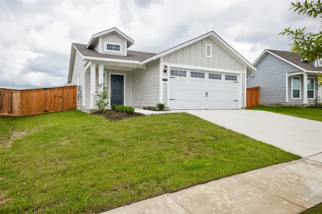 $2,000 | 120 Lyndon Drive, San Marcos, TX 78666