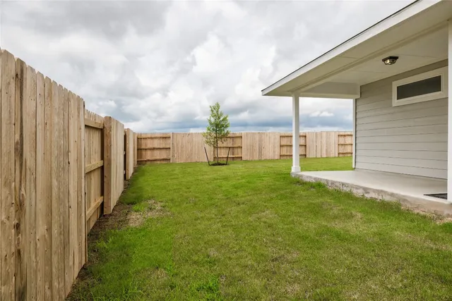 $2,000 | 120 Lyndon Drive, San Marcos, TX 78666