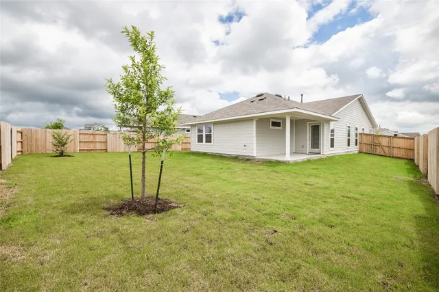 $2,000 | 120 Lyndon Drive, San Marcos, TX 78666