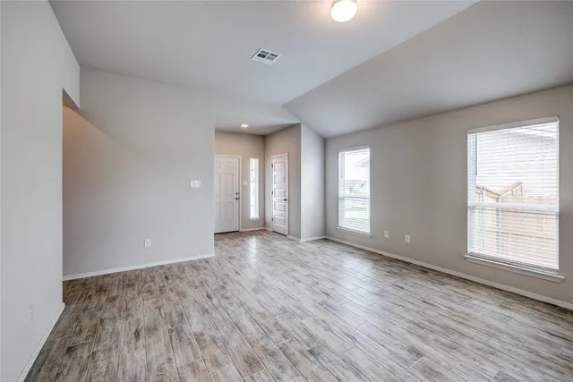 $2,000 | 120 Lyndon Drive, San Marcos, TX 78666