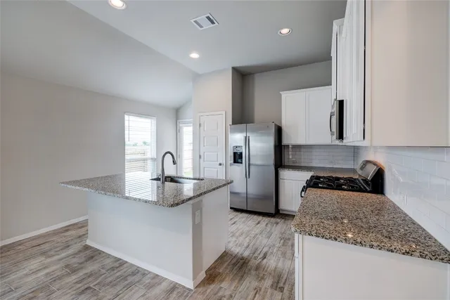 $2,000 | 120 Lyndon Drive, San Marcos, TX 78666