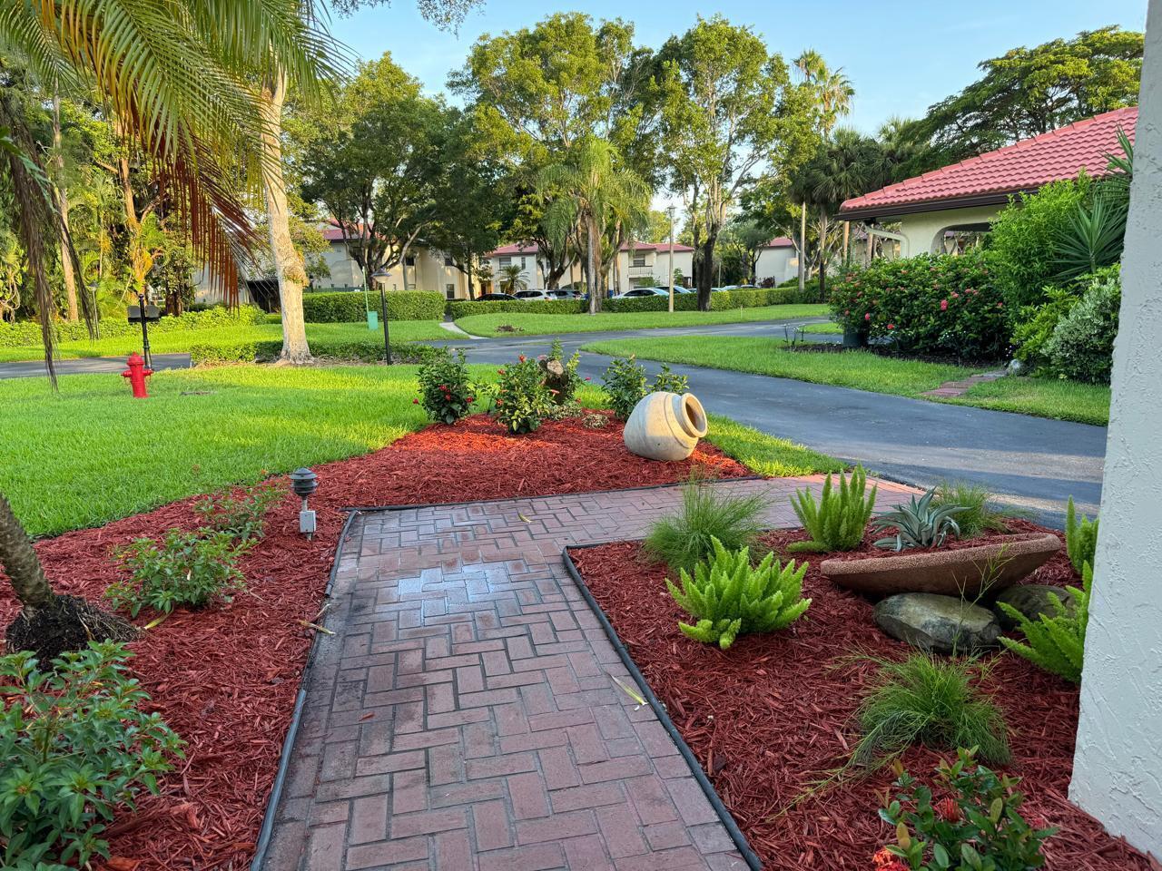 21708 Tall Palm Circle Boca Raton, FL 33433 - Photo 3 of 22 PHOTO-2025-03-26-16-10-42 4