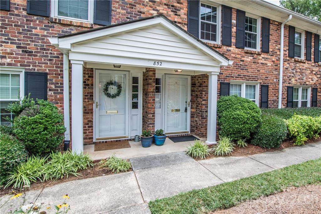 852 McAlway Road Charlotte, NC 28211 - Photo 26 of 26 front view of a house